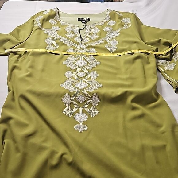 NWT Timeless Naeem Khan Chartreuse embroidered dress size Large - Picture 13 of 14